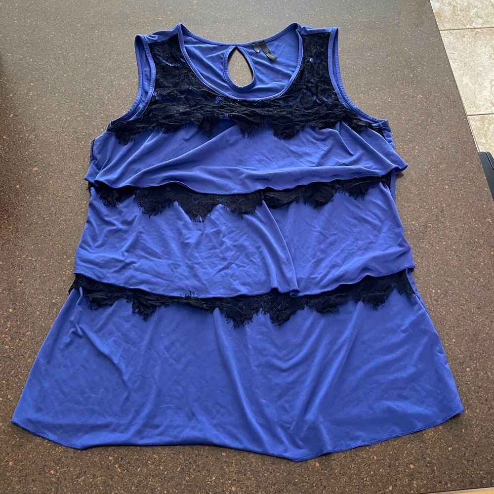 Women’s medium dressy tank